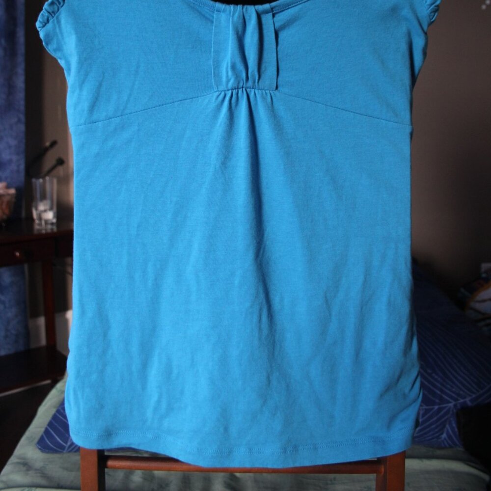 Blue Smart Set top, size Small - Picture 2 of 5